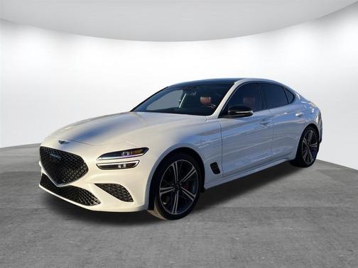 2025 Genesis G70 2.5T RWD