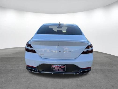 2025 Genesis G70 2.5T RWD