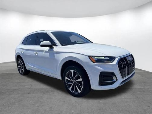 Ibis White 2021 Audi Q5 45 Premium Plus