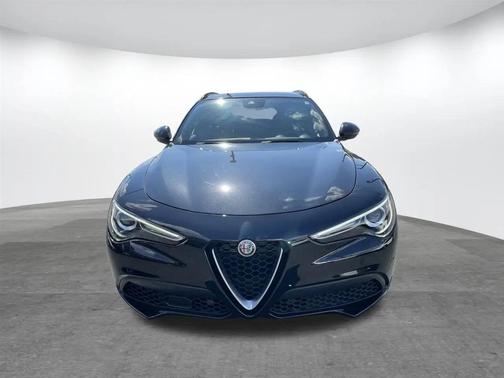 Vulcano Black Metallic 2022 Alfa Romeo Stelvio Ti