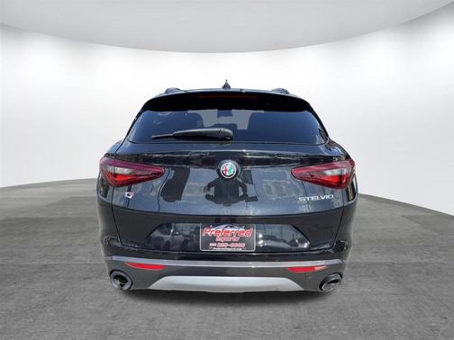 2022 Alfa Romeo Stelvio Ti