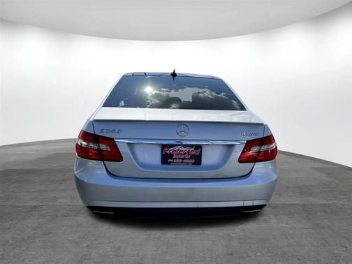 2011 Mercedes-Benz E-Class 4MATIC