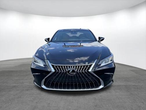2023 Lexus ES 350 Base