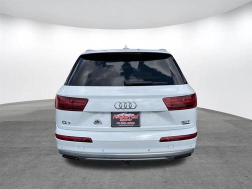 2017 Audi Q7 3.0T Premium