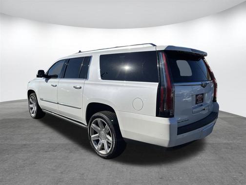 2016 Cadillac Escalade ESV Premium