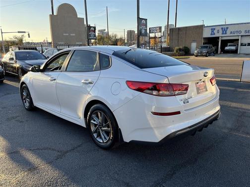 2019 Kia Optima LX
