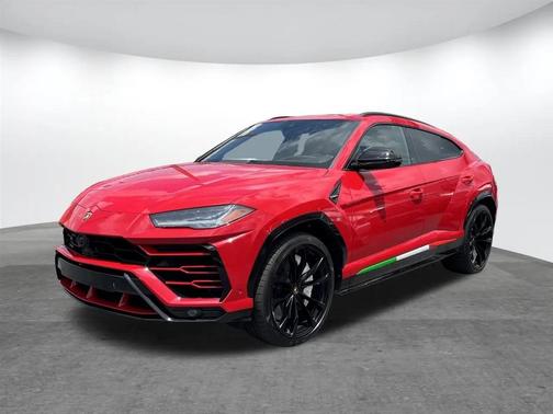 2020 Lamborghini Urus BASE