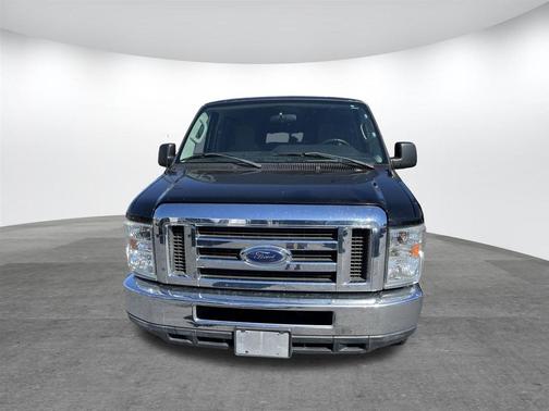 2013 Ford E350 Super Duty XLT