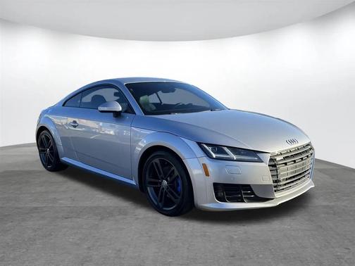 Florett Silver Metallic 2016 Audi TT 2.0T