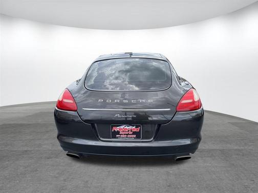 2012 Porsche Panamera 4