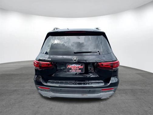 2022 Mercedes-Benz GLB 250 Base