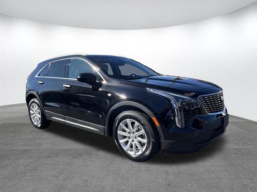 2022 Cadillac XT4 Luxury