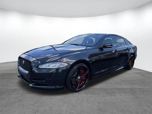 2017 Jaguar XJ XJ R-Sport