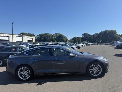 2015 Tesla Model S 85D
