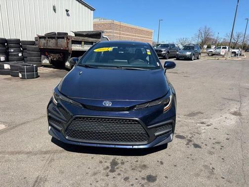 Black 2021 Toyota Corolla SE