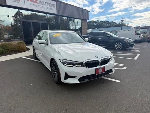 2019 BMW 330 i xDrive