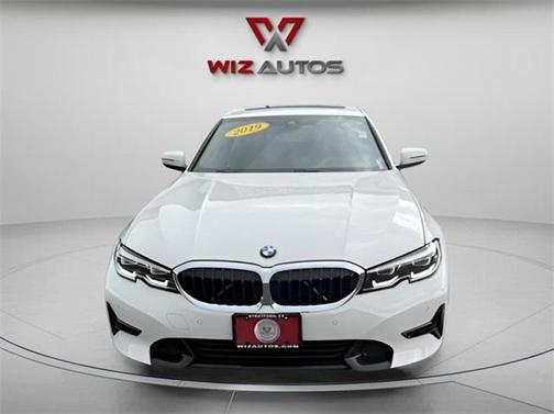 2019 BMW 330 i xDrive