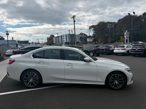 2019 BMW 330 i xDrive