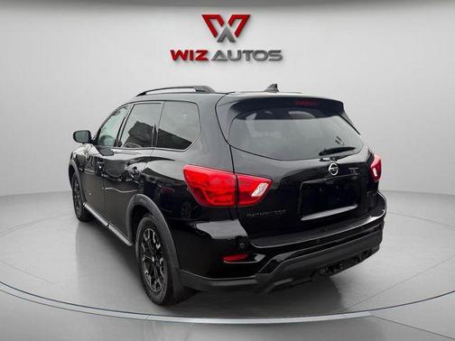 2020 Nissan Pathfinder SL