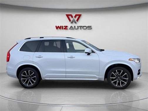 2018 Volvo XC90 T5 Momentum