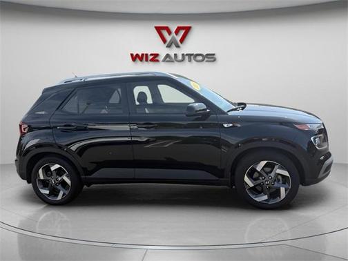 2024 Hyundai VENUE SEL