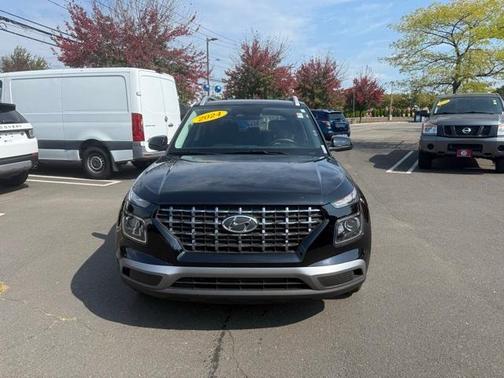 2024 Hyundai VENUE SEL