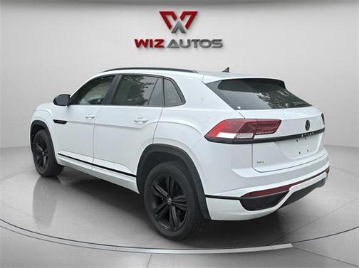 2023 Volkswagen Atlas Cross Sport 2.0T SEL R-Line Black