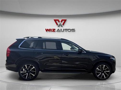 2019 Volvo XC90 T6 Momentum