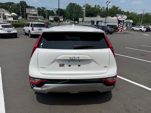 2023 Kia Niro EX Touring