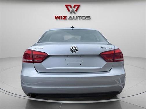 2015 Volkswagen Passat 1.8T Auto Wolfsburg Ed