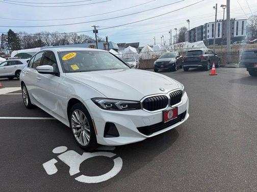 2023 BMW 330 i xDrive