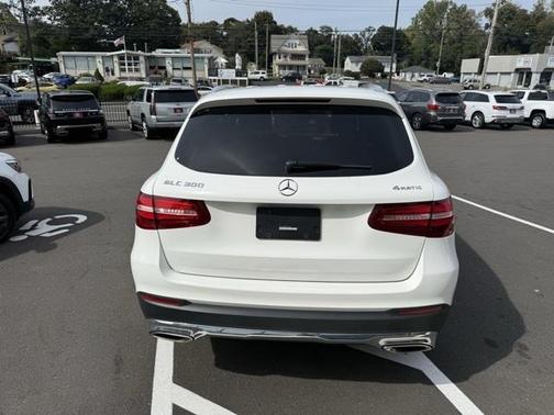 2018 Mercedes-Benz GLC 300 Base 4MATIC