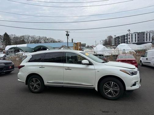 2016 INFINITI QX60 Base