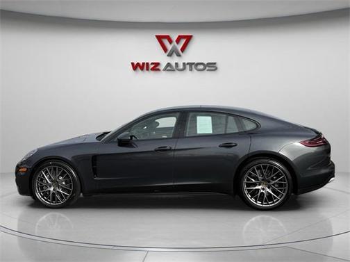 2018 Porsche Panamera 4