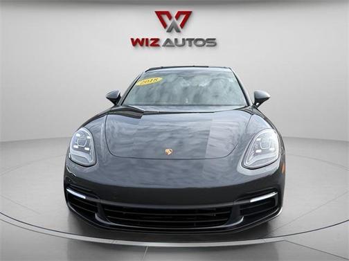 2018 Porsche Panamera 4