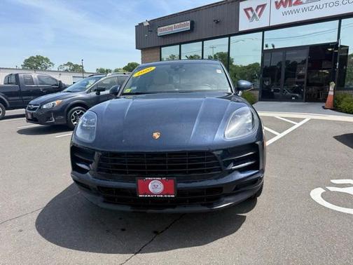 2020 Porsche Macan Base