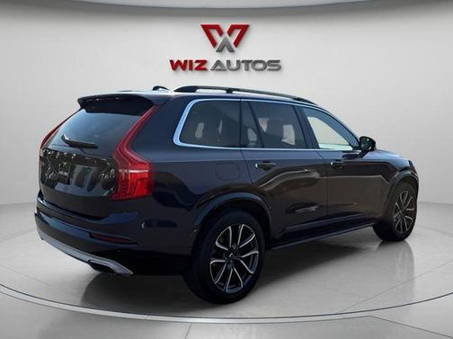 Blue 2019 Volvo XC90 T6 Momentum