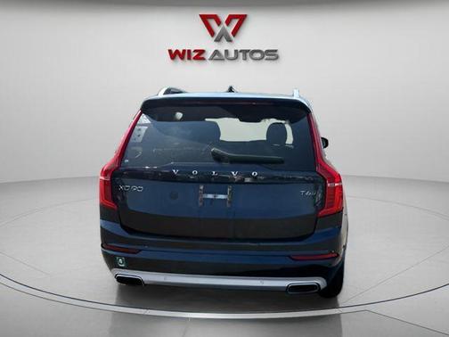 Blue 2019 Volvo XC90 T6 Momentum