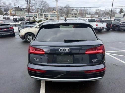 2018 Audi Q5 2.0T Premium Plus