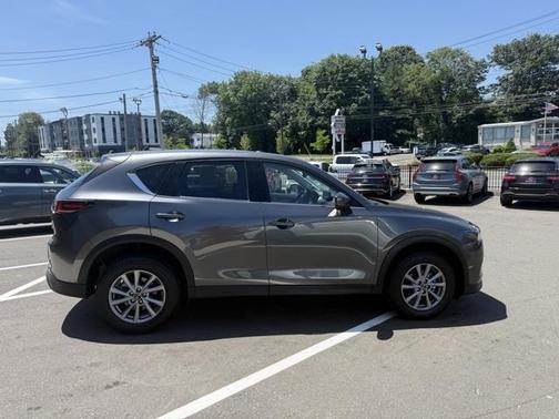 2022 Mazda CX-5 2.5 S Preferred Package