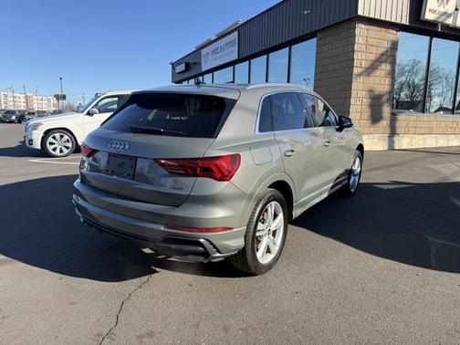 2021 Audi Q3 45 S line Premium