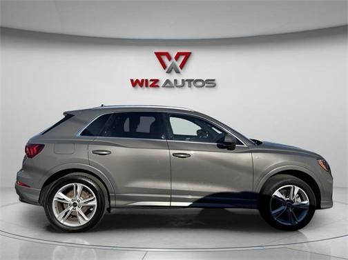 2021 Audi Q3 45 S line Premium