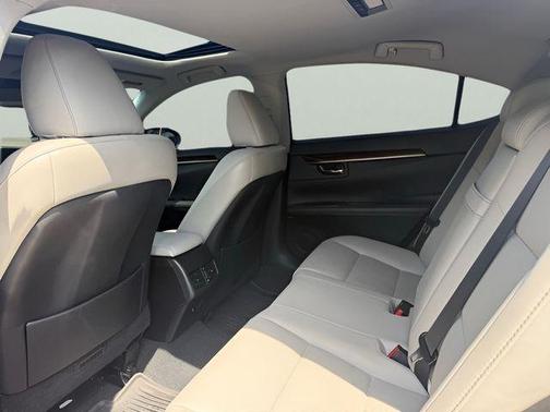 2017 Lexus ES 350 Base