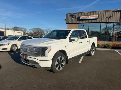 2022 Ford F-150 Lightning Platinum