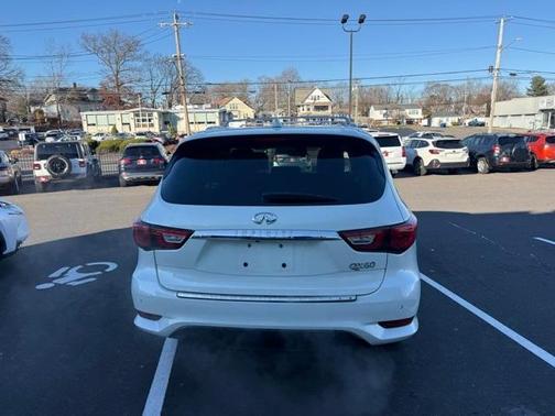 2017 INFINITI QX60 Base