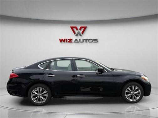 2011 INFINITI M37x Base