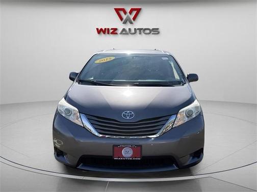 2015 Toyota Sienna LE