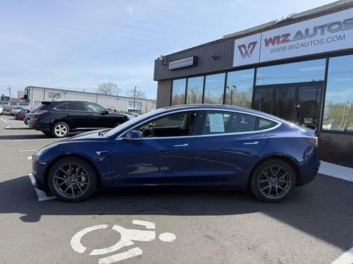 2019 Tesla Model 3 Standard Range Plus