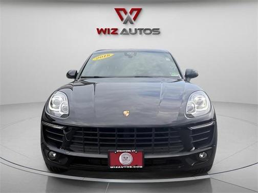 2018 Porsche Macan Base