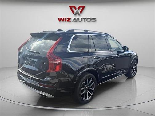 2019 Volvo XC90 T6 Momentum